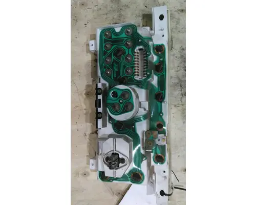 FORD F800 GAUGE CLUSTER