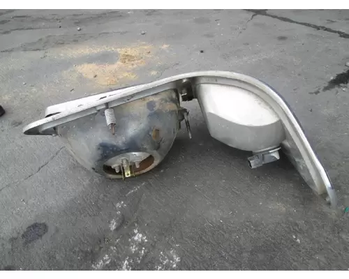 FORD F800 HEADLAMP ASSEMBLY