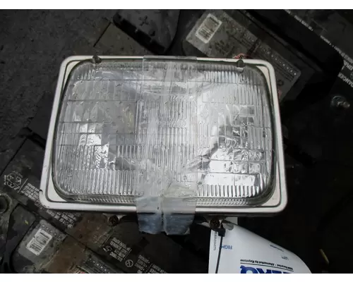 FORD F800 HEADLAMP ASSEMBLY