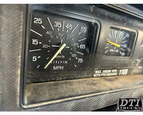 FORD F800 Instrument Cluster