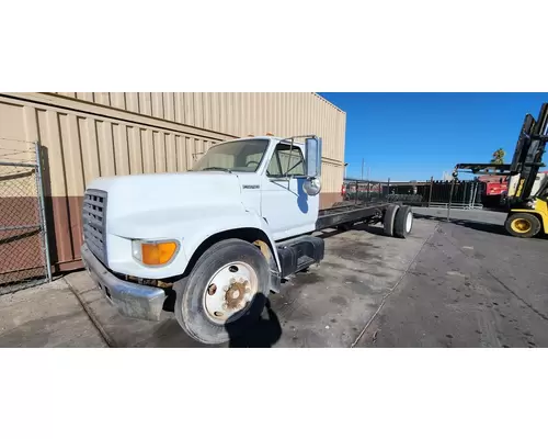 FORD F800 Vehicle For Sale