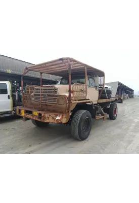 FORD F800 WHOLE TRUCK FOR RESALE