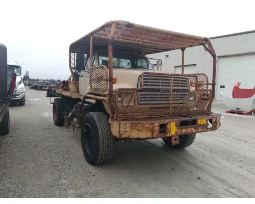 FORD F800 WHOLE TRUCK FOR RESALE