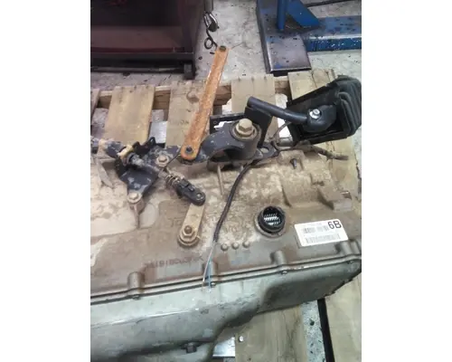 FORD F960G TRANSMISSION ASSEMBLY
