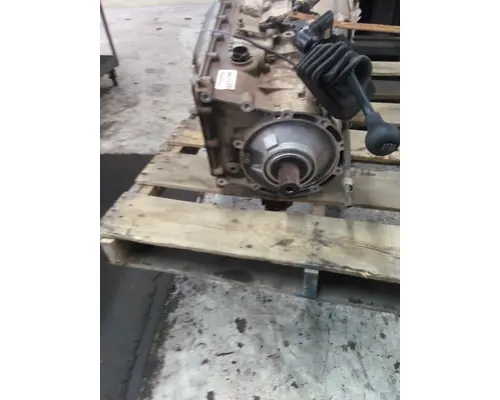 FORD F960G TRANSMISSION ASSEMBLY