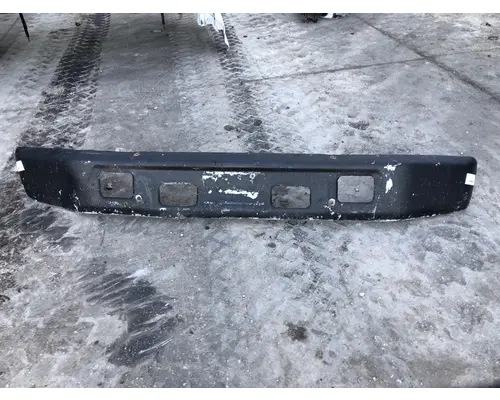 FORD FT900 Bumper Assembly, Front