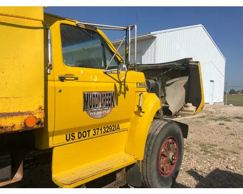 FORD FT900 Cab Assembly