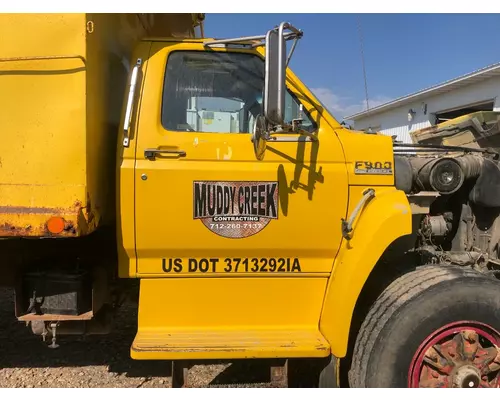 FORD FT900 Cab Assembly