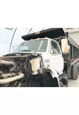 FORD FT900 Cab Assembly