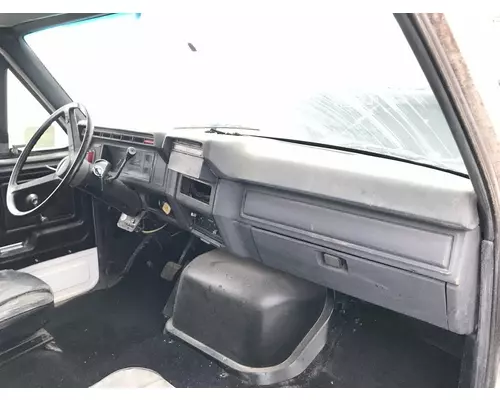 FORD FT900 Cab Assembly