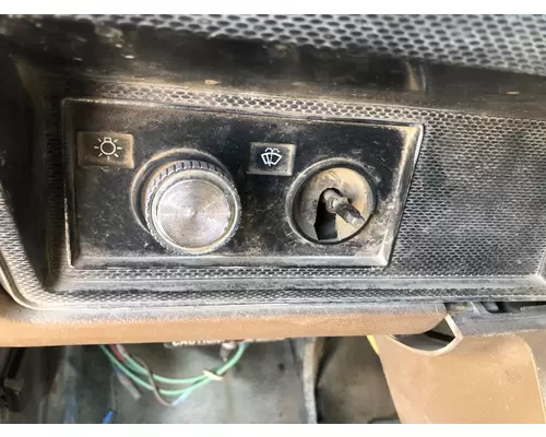 FORD FT900 Dash Assembly