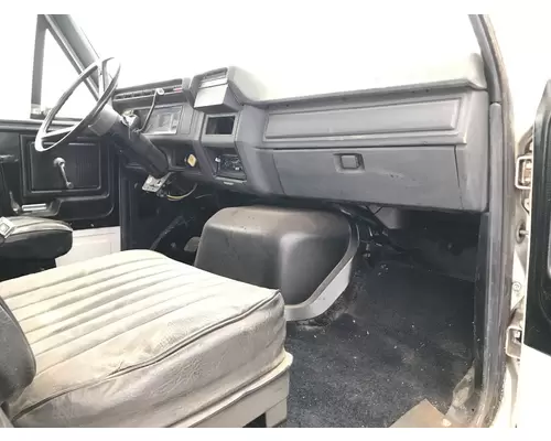 FORD FT900 Dash Assembly