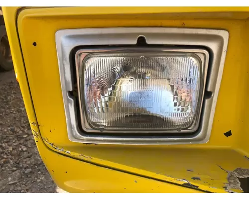 FORD FT900 Headlamp Assembly