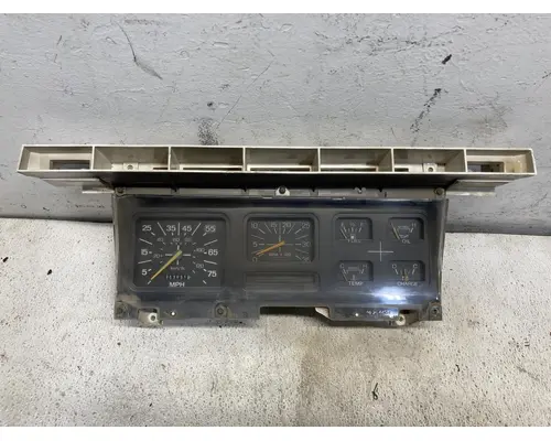 FORD FT900 Instrument Cluster