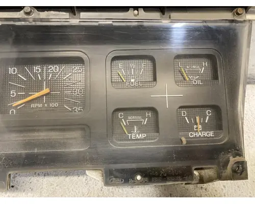 FORD FT900 Instrument Cluster