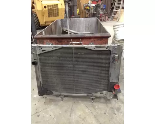 FORD L SERIES Radiator