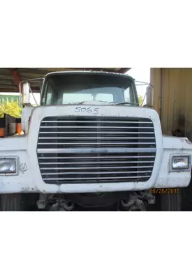 FORD L7000 HOOD