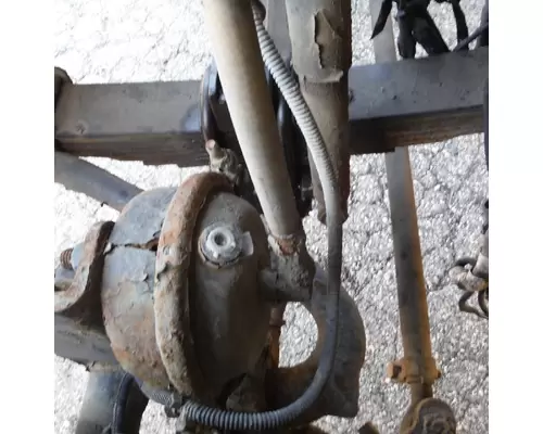 FORD L7501 Front Axle I Beam
