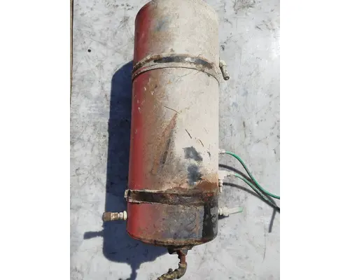 FORD L8000 Air Tank