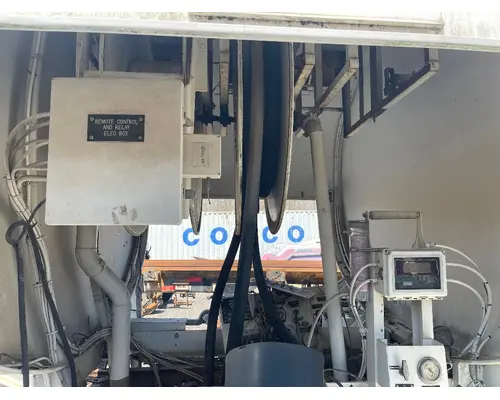 FORD L8000 Body  Bed