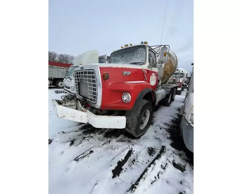 FORD L8000 Body  Bed