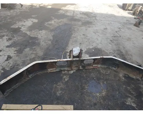FORD L8000 Bumper Assembly, Front