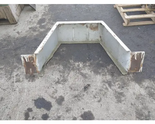 FORD L8000 Bumper Bracket, Front