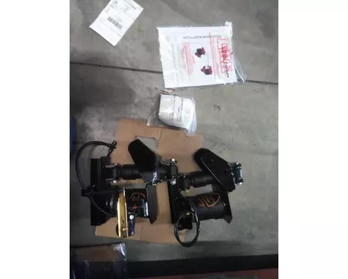 FORD L8000 CAB AIR RIDE