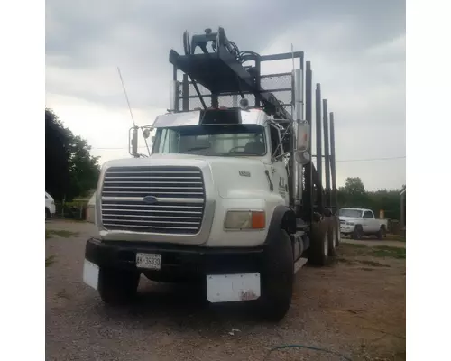 FORD L8000 CAB CLIP
