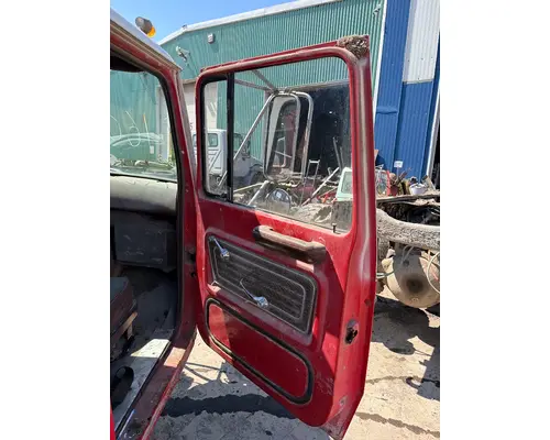 FORD L8000 Cab Mount