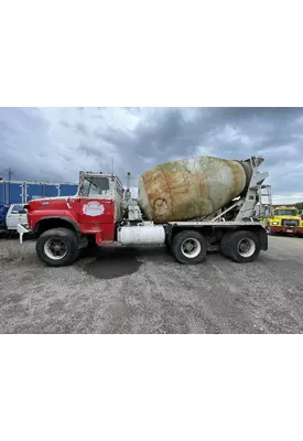 FORD L8000 Complete Vehicle