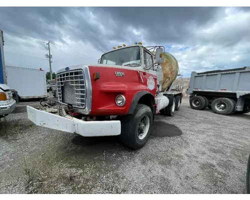 FORD L8000 Complete Vehicle