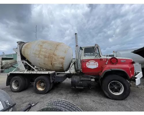 FORD L8000 Complete Vehicle