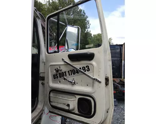 FORD L8000 DOOR ASSEMBLY, FRONT