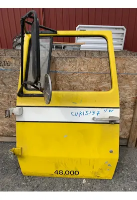 FORD L8000 DOOR-FRONT