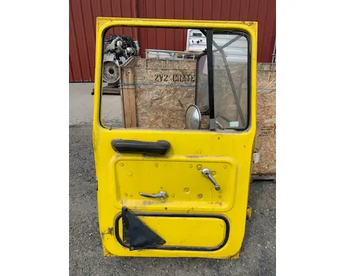 FORD L8000 DOOR-FRONT