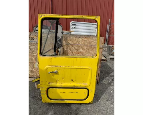 FORD L8000 Door Assembly, Front