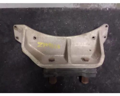 FORD L8000 ENGINE MOUNTS, VEHICLE (FRONT)