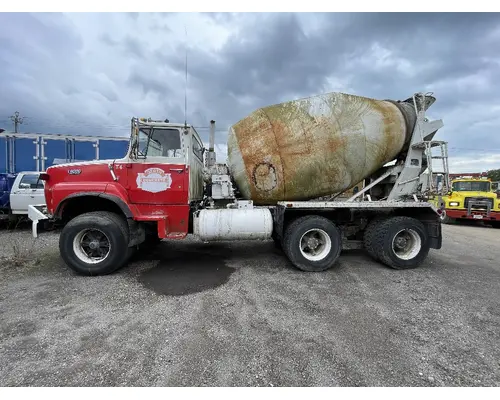 FORD L8000 Export Vehicle