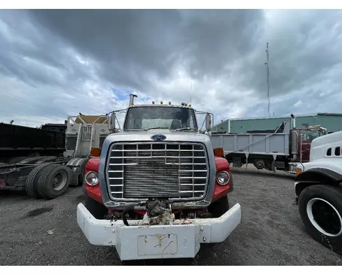 FORD L8000 Export Vehicle
