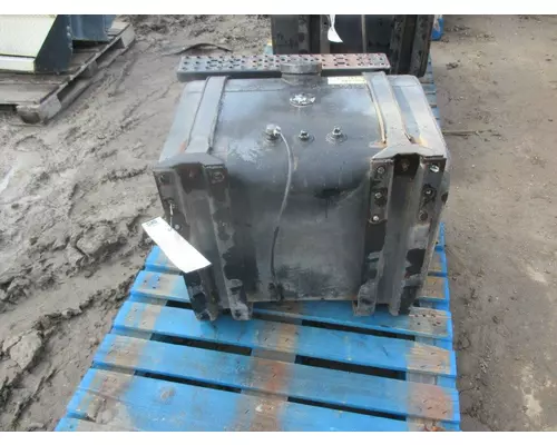 FORD L8000 FUEL TANK