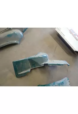 FORD L8000 Fender Extension