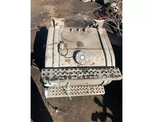 FORD L8000 Fuel Tank