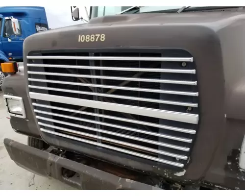 FORD L8000 GRILLE