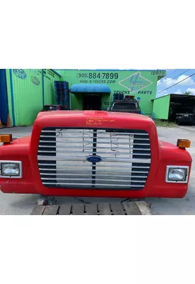 FORD L8000 Hood