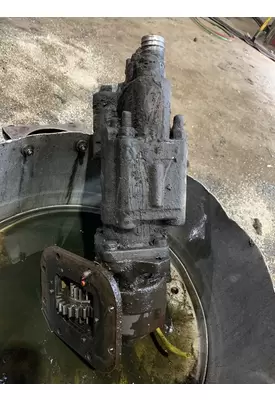 FORD L8000 Hydraulic Pump/PTO Pump