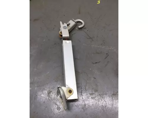 FORD L8000 LATCHLOCKLEVER