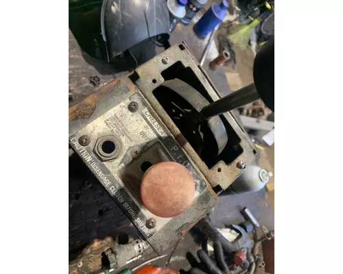 FORD L8000 PTOPTO Controls