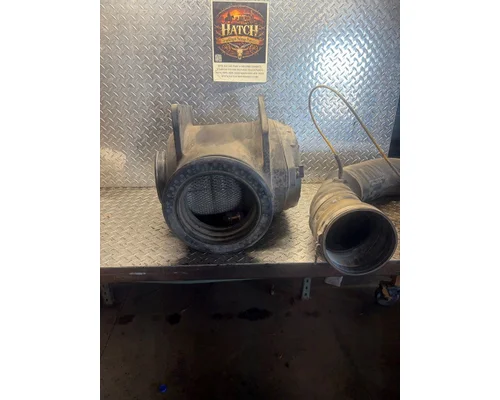 FORD L8501 Air Cleaner