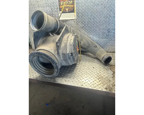 FORD L8501 Air Cleaner